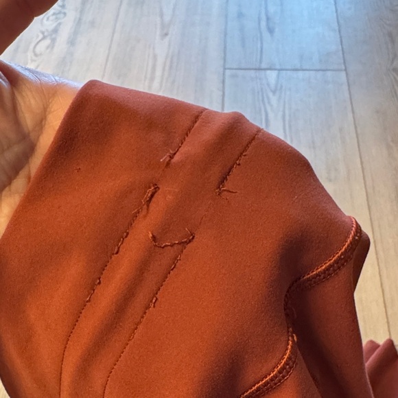 Vuori Daily Daily Legging - Brick - Picture 4 of 6